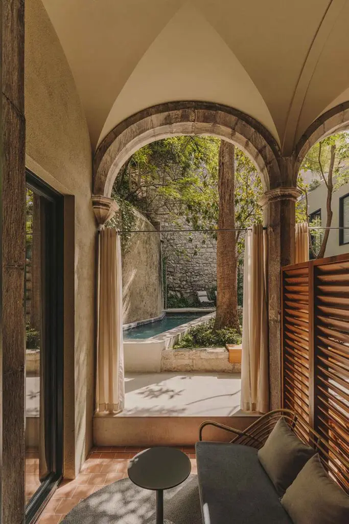 Arquitectura hotel palau fugit