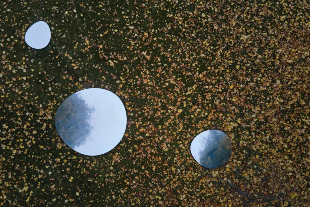 ‘espejos de zlín’, una instalación mágica en europa