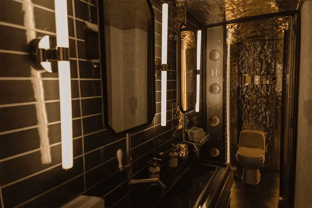 La estética 'dieselpunk' reinterpretada en la diseño de este bar