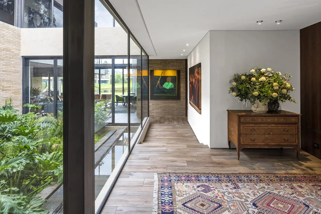 Arquitectura campestre y paisaje doméstico a las afueras de bogotá Arquitectura campestre y paisaje doméstico a las afueras de bogotá