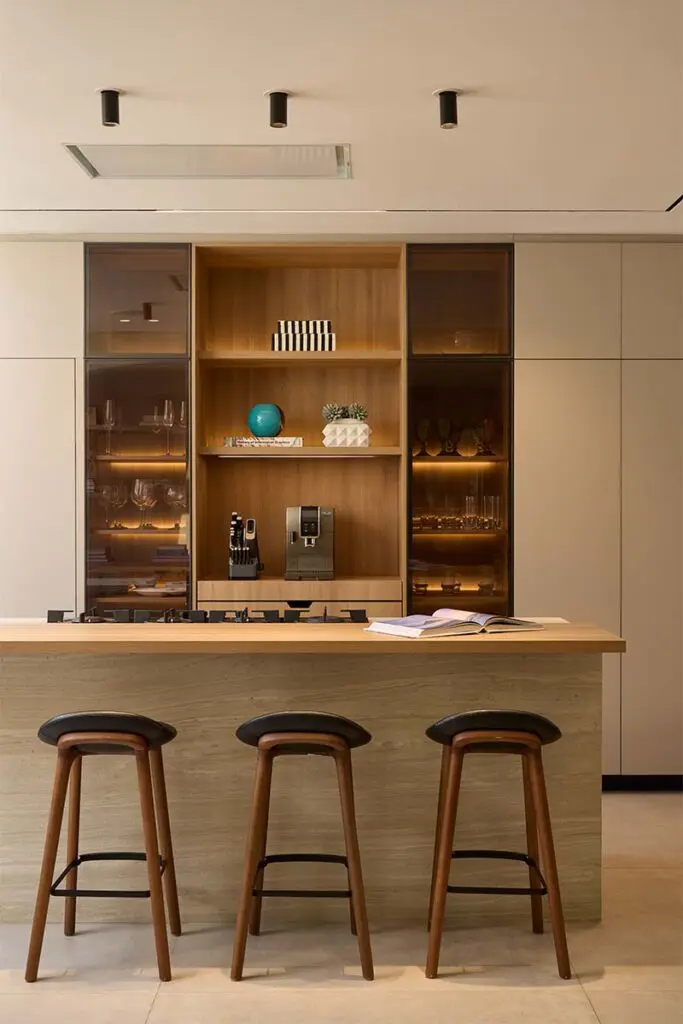 El diseño de una cocina con un gran ventanal para ver las estrellas Diseño cocina abierta