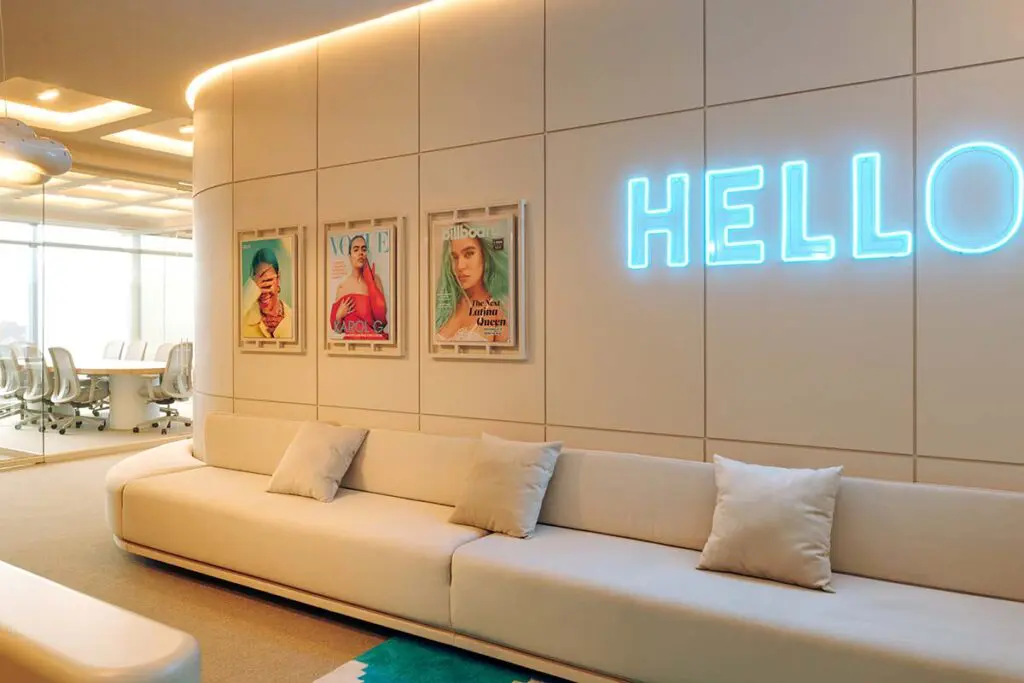 Diseño y arquitectura oficinas girl power