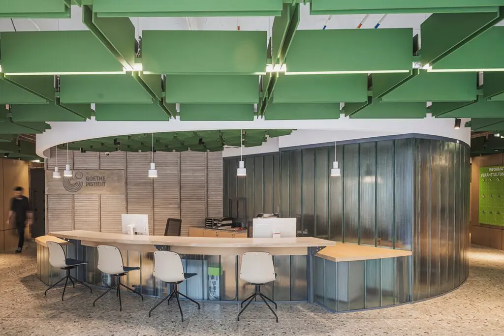 La arquitectura de esta biblioteca es una colección de piezas sueltas