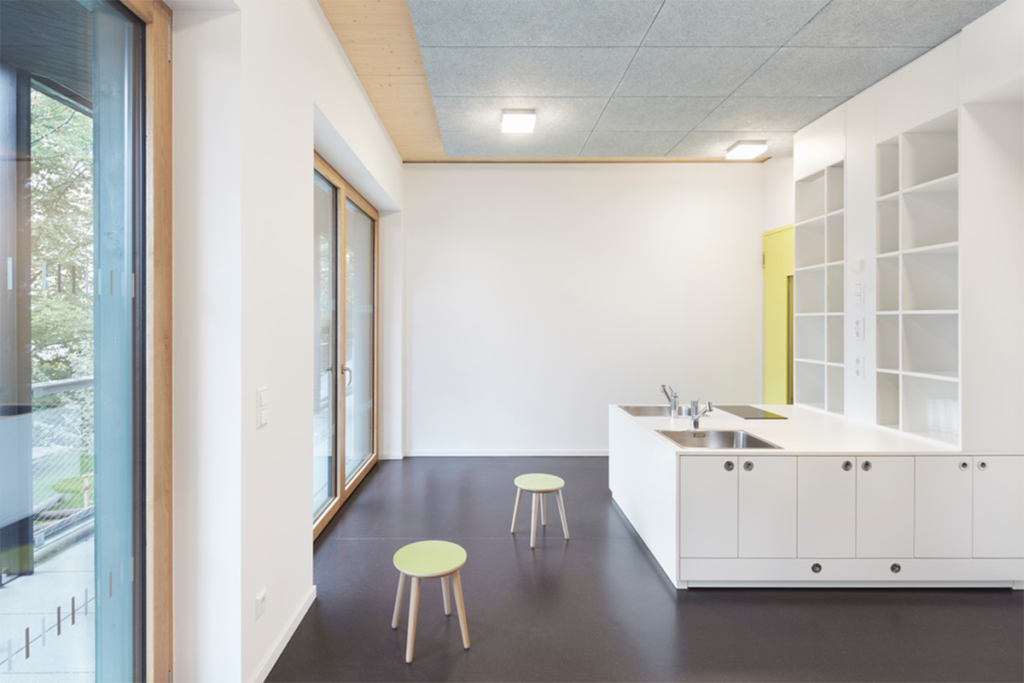 Una guardería diseñada para ser un taller inspirador para los niños