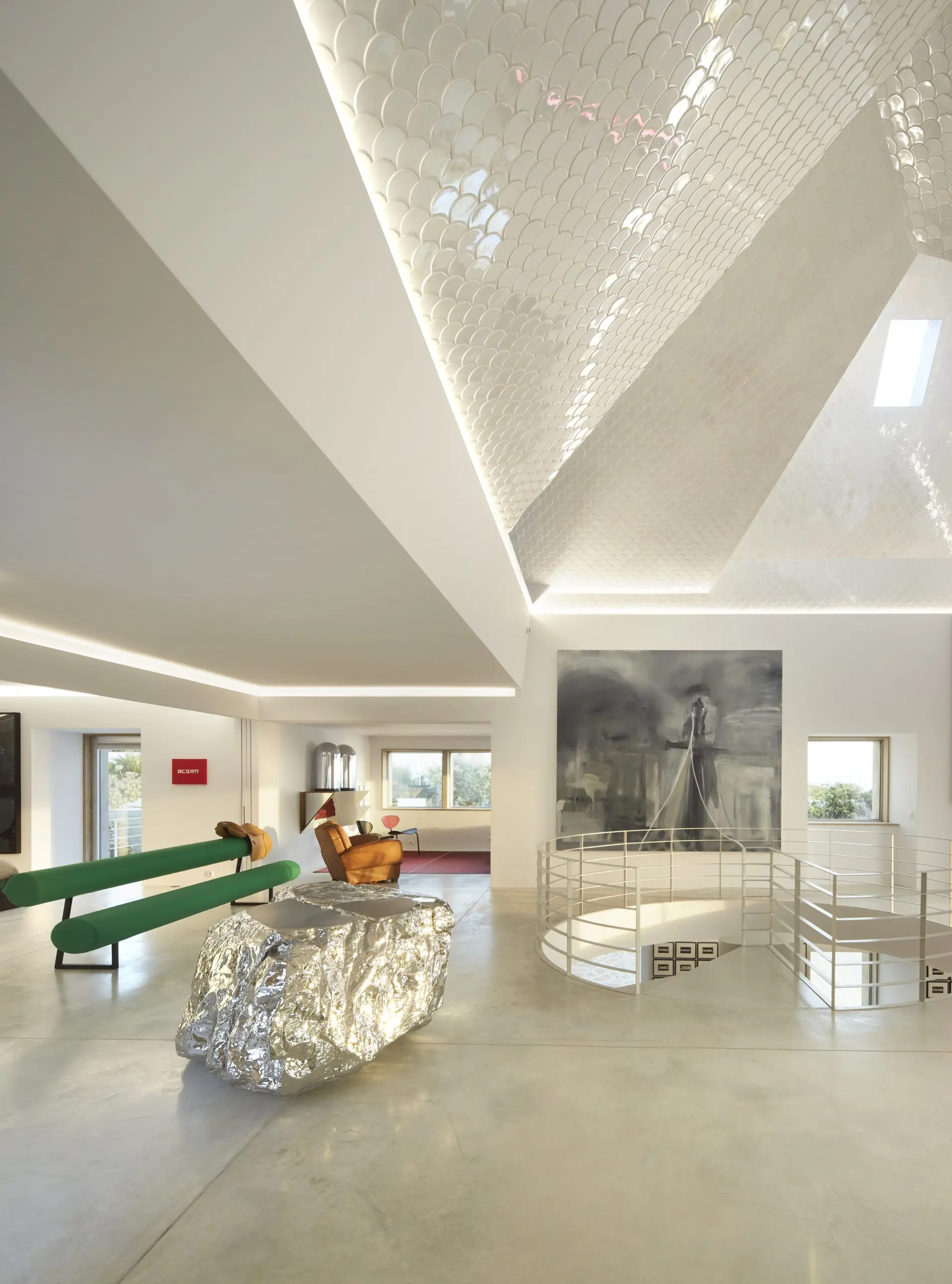 La casa perfecta para un coleccionista en portugal fue intervenida por un arquitecto colombiano La casa perfecta para un coleccionista en portugal fue intervenida por un arquitecto colombiano