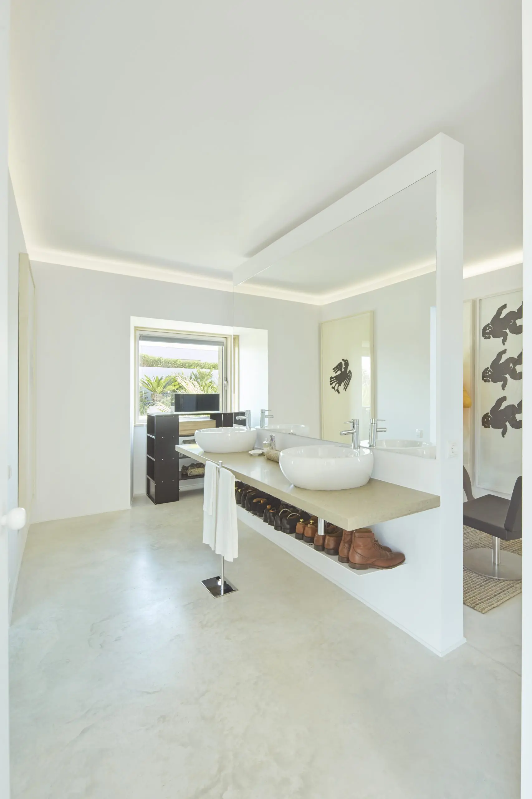 La casa perfecta para un coleccionista en portugal fue intervenida por un arquitecto colombiano La casa perfecta para un coleccionista en portugal fue intervenida por un arquitecto colombiano