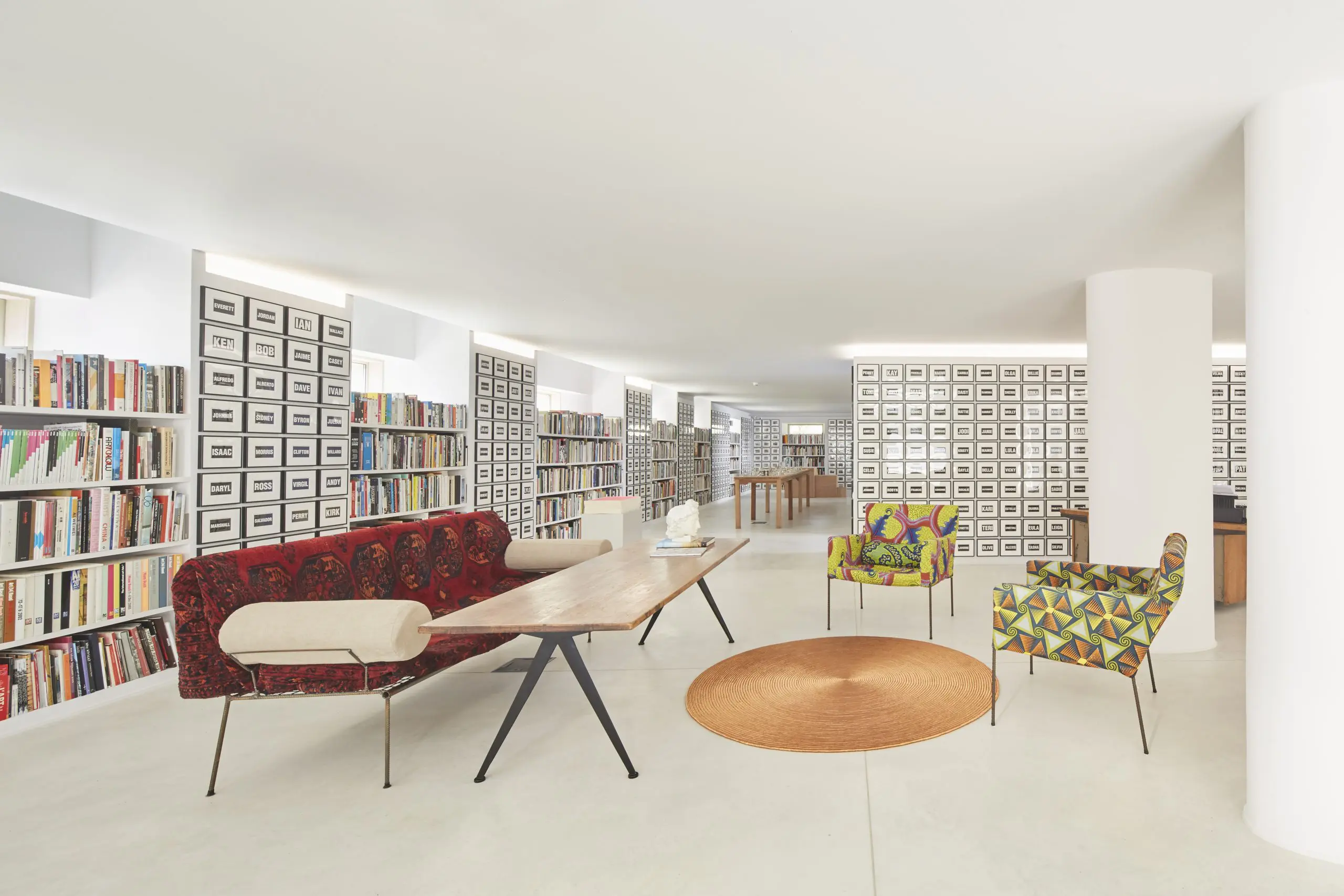 La casa perfecta para un coleccionista en portugal fue intervenida por un arquitecto colombiano La casa perfecta para un coleccionista en portugal fue intervenida por un arquitecto colombiano