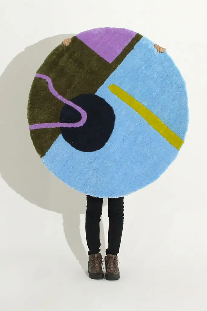 Hilar, un estudio de tapetes y tapices artesanales llenos de color