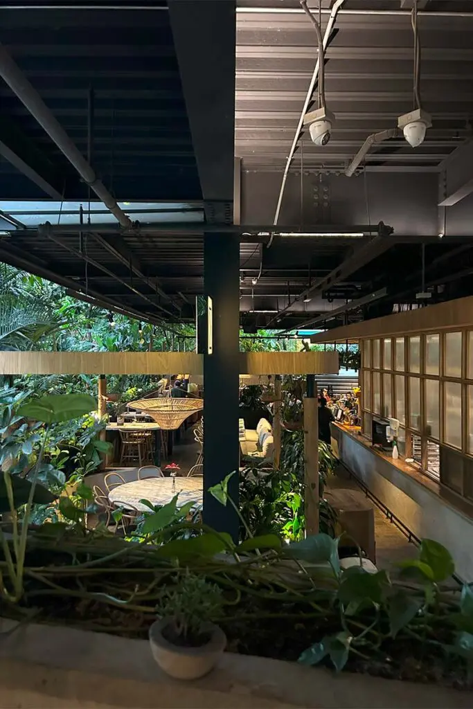 Crudo, honesto y vibrante: un recorrido por el click clack de medellín