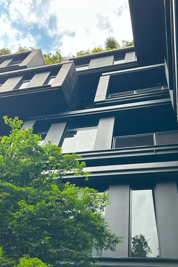 Crudo, honesto y vibrante: un recorrido por el click clack de medellín