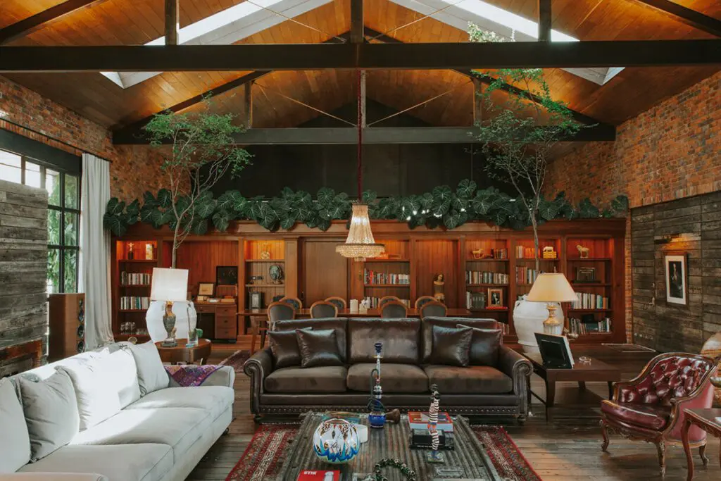 Fachadas vivas y estética distintiva, así es la arquitectura de esta firma en medellín