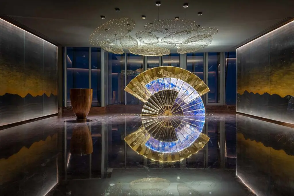 J hotel, un impactante edificio que evoca la cultura china