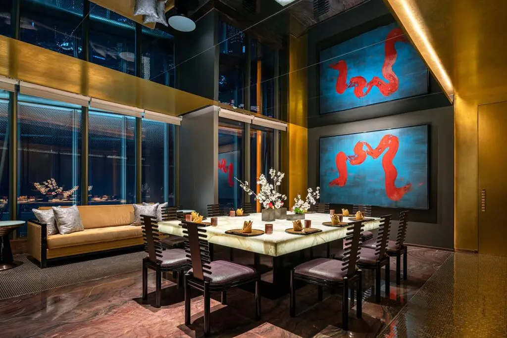 J hotel, un impactante edificio que evoca la cultura china