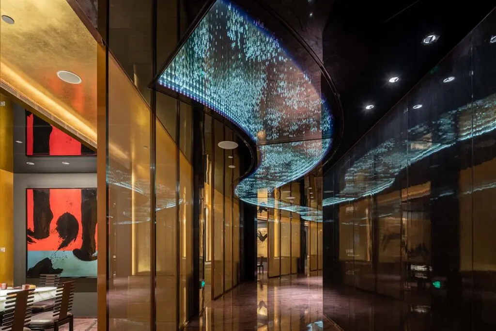 J hotel, un impactante edificio que evoca la cultura china