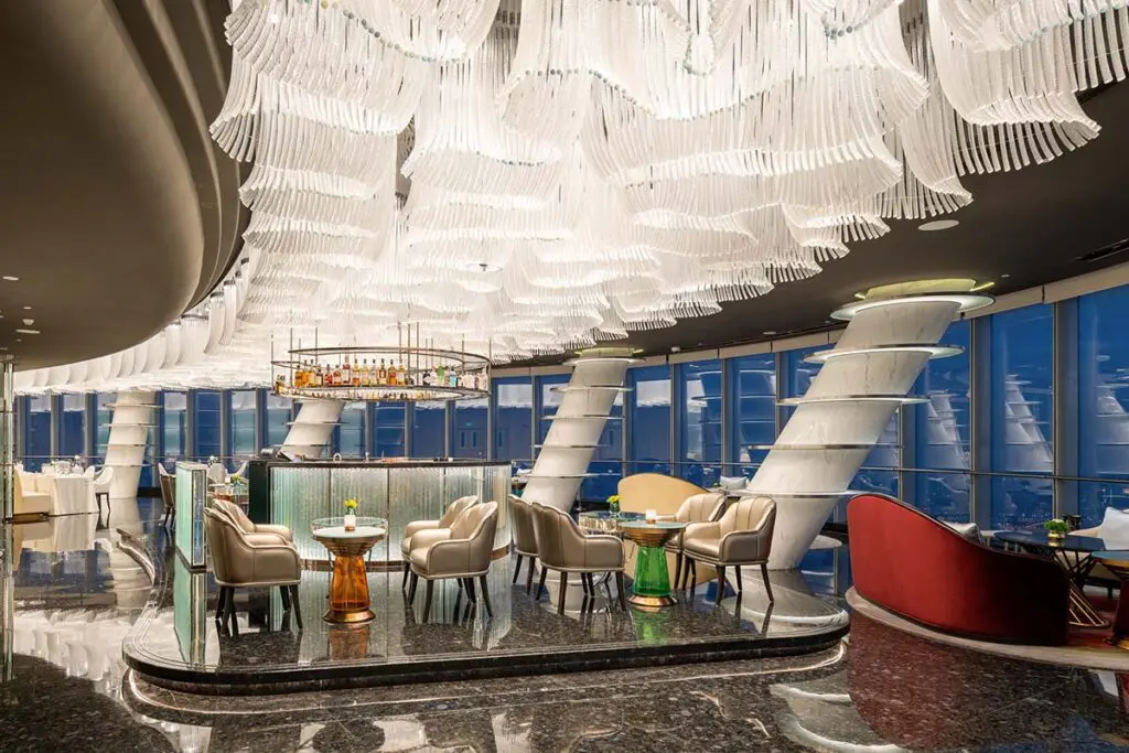 J hotel, un impactante edificio que evoca la cultura china