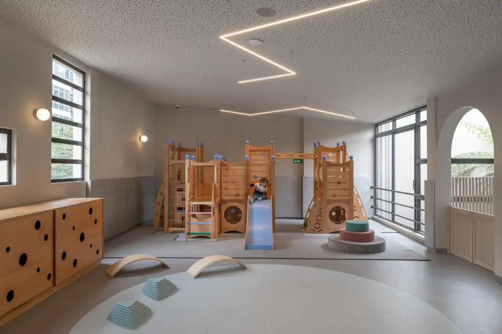 Tres jardines infantiles cerca a bogotá destacados por su arquitectura