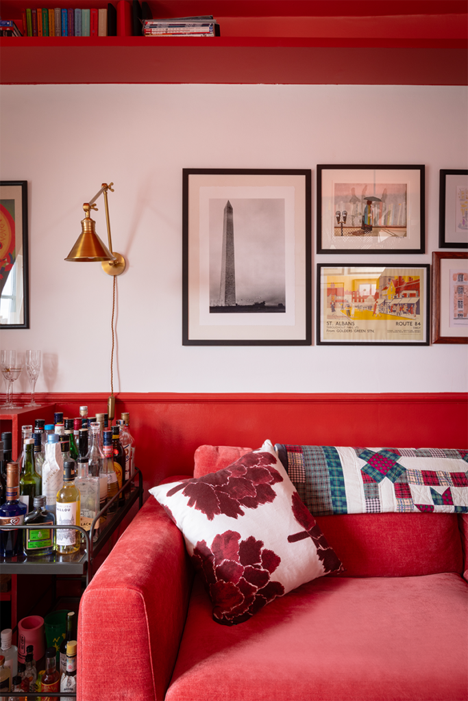 Este apartamento tiene un diseño audaz: el color es el protagonista indiscutible