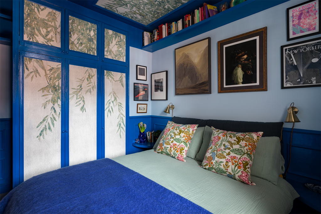 Este apartamento tiene un diseño audaz: el color es el protagonista indiscutible