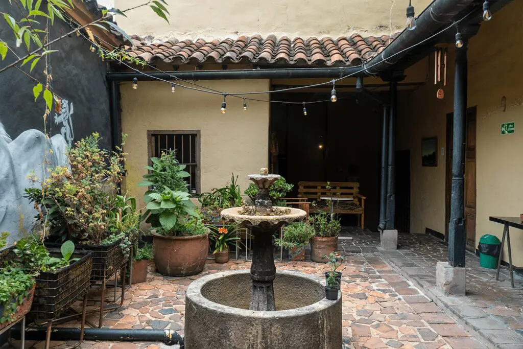 Esta es la ruta de arquitectura y paz por la candelaria, en el centro bogotá Esta es la ruta de arquitectura y paz por la candelaria, en el centro bogotá
