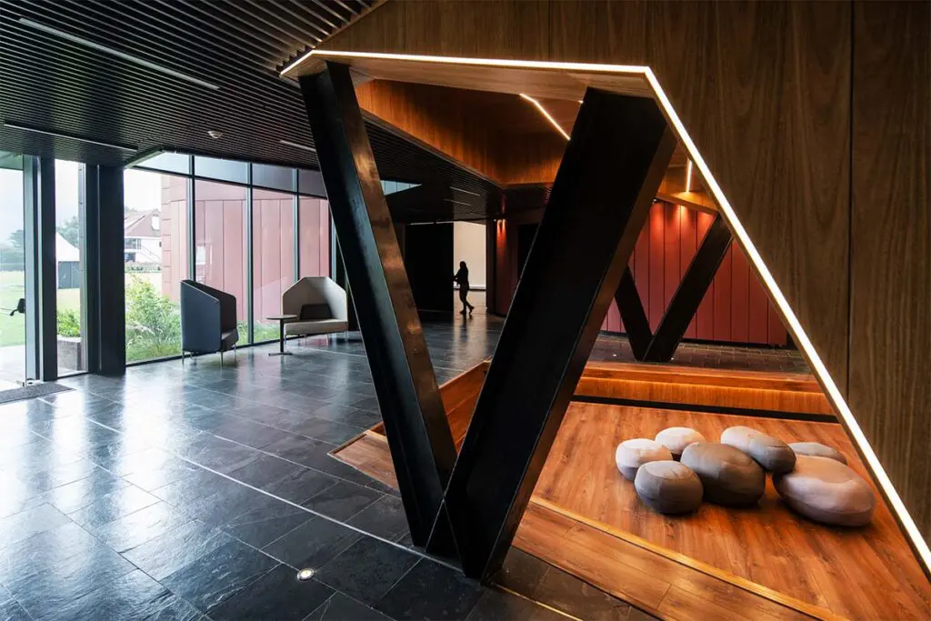 Este edificio universitario es un laboratorio para la innovación y el aprendizaje