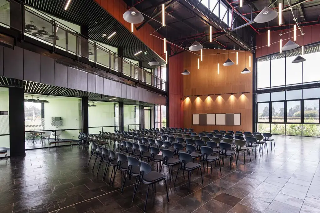 Este edificio universitario es un laboratorio para la innovación y el aprendizaje