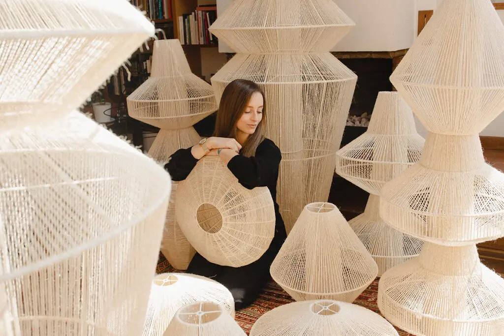 La tradición indígena se mezcla con el diseño contemporáneo de estas lámparas