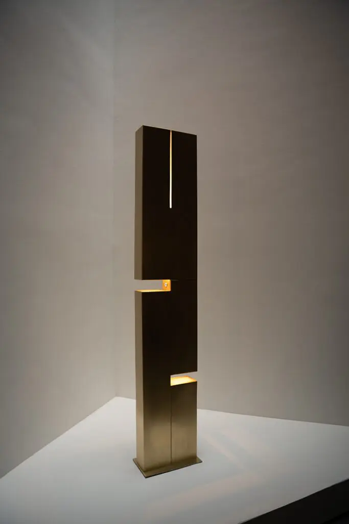 Luminarias en piedra: esculturas de luz hechas por artesanos colombianos