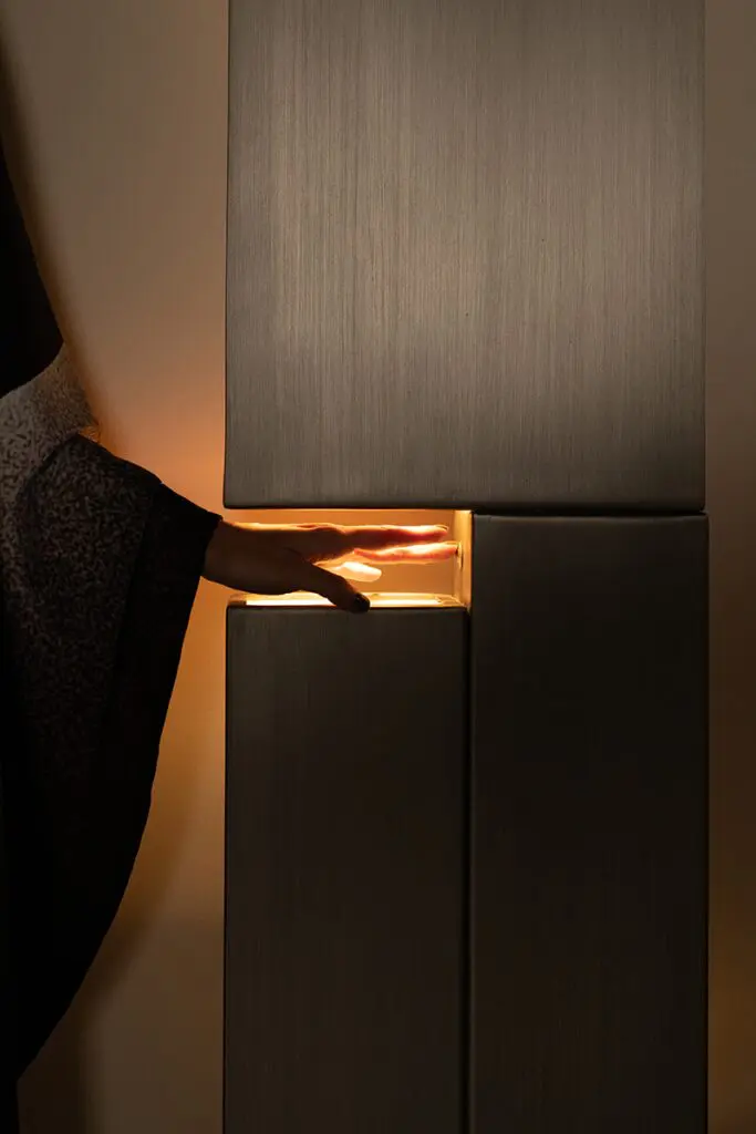 Luminarias en piedra: esculturas de luz hechas por artesanos colombianos