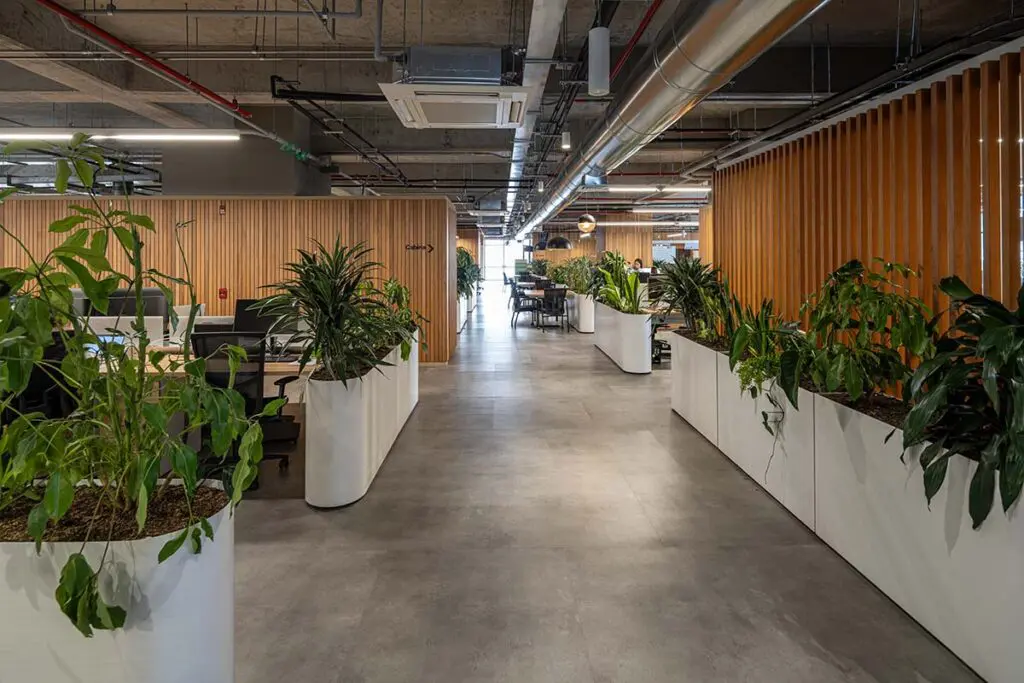 Cuatro arquitectas paisajistas colombianas que diseñan jardines para coexistir