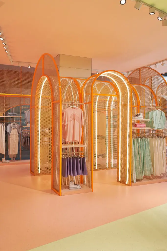 Mango teen, la tienda en europa que es un mundo de sueños para los niños Tienda de moda en barcelona mango teen.