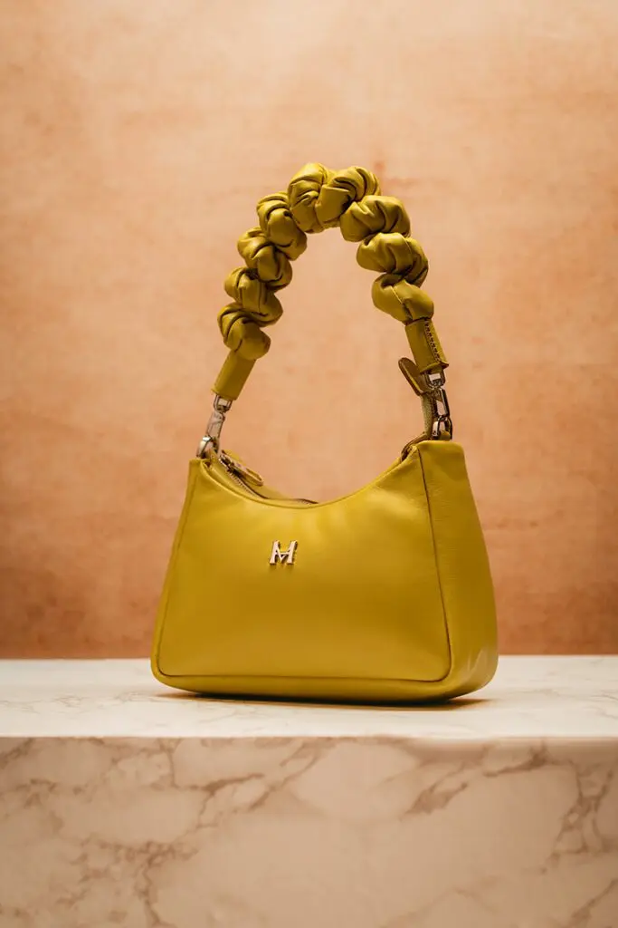 Esta colección de mario hernández está inspirada en el metaverso y la vida natural