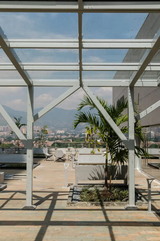 Arquitectura fragmentada: este es el nuevo y sorprendente edificio de ciudad del río, medellín