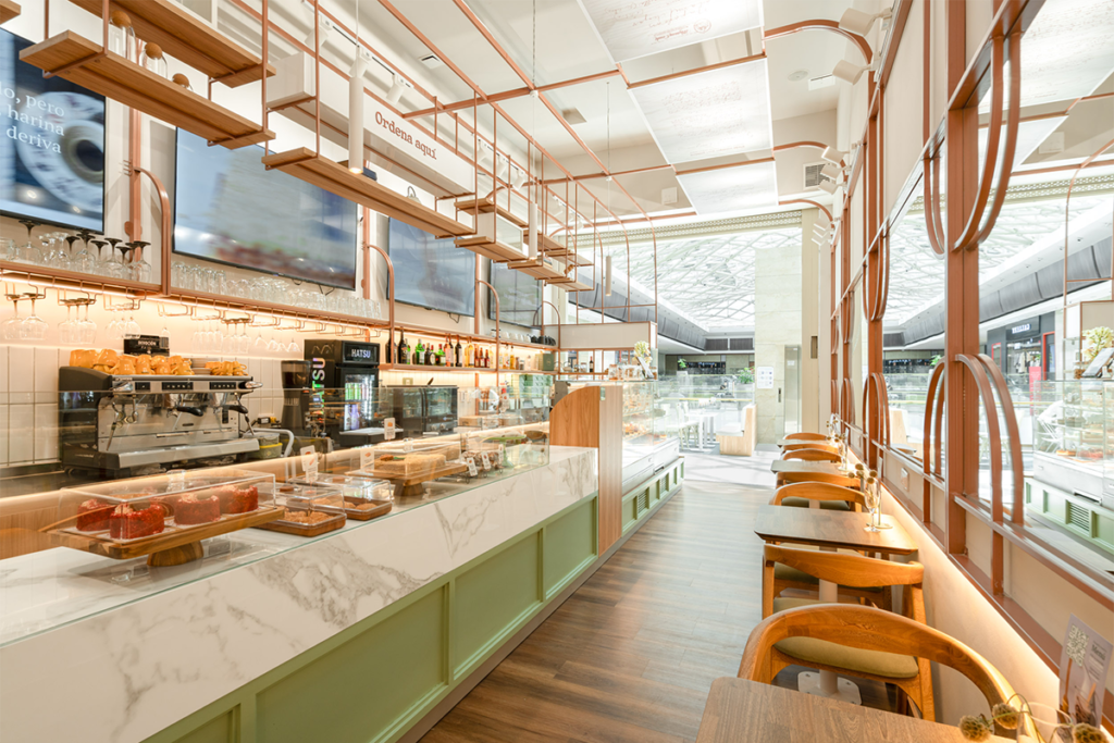 La renovación de esta pastelería en bogotá es la mezcla entre lo clásico y un entorno cálido