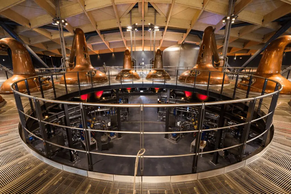 Así es el innovador edificio del whisky the macallan en escocia Edificio whisky the macallan