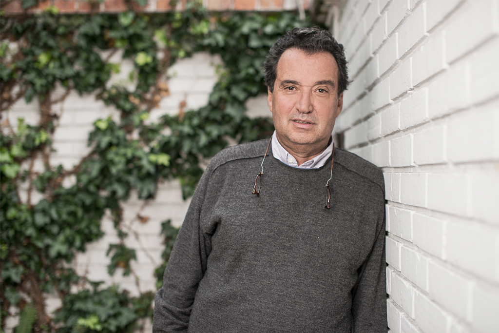 Este apartamento en bogotá es como ‘una casa en un cuarto piso’