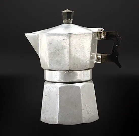 Moka: la cafetera italiana más popular y mejor diseñada del mundo Moka: la cafetera italiana más popular y mejor diseñada del mundo