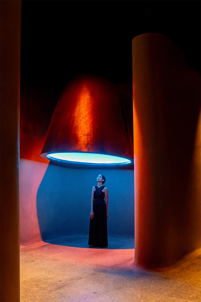 Un museo en bombay, india, diseñado para descubrir experiencias holísticas