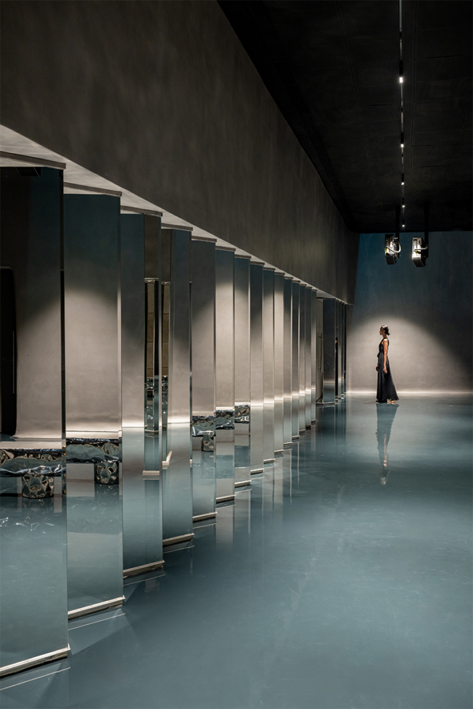 Un museo en bombay, india, diseñado para descubrir experiencias holísticas