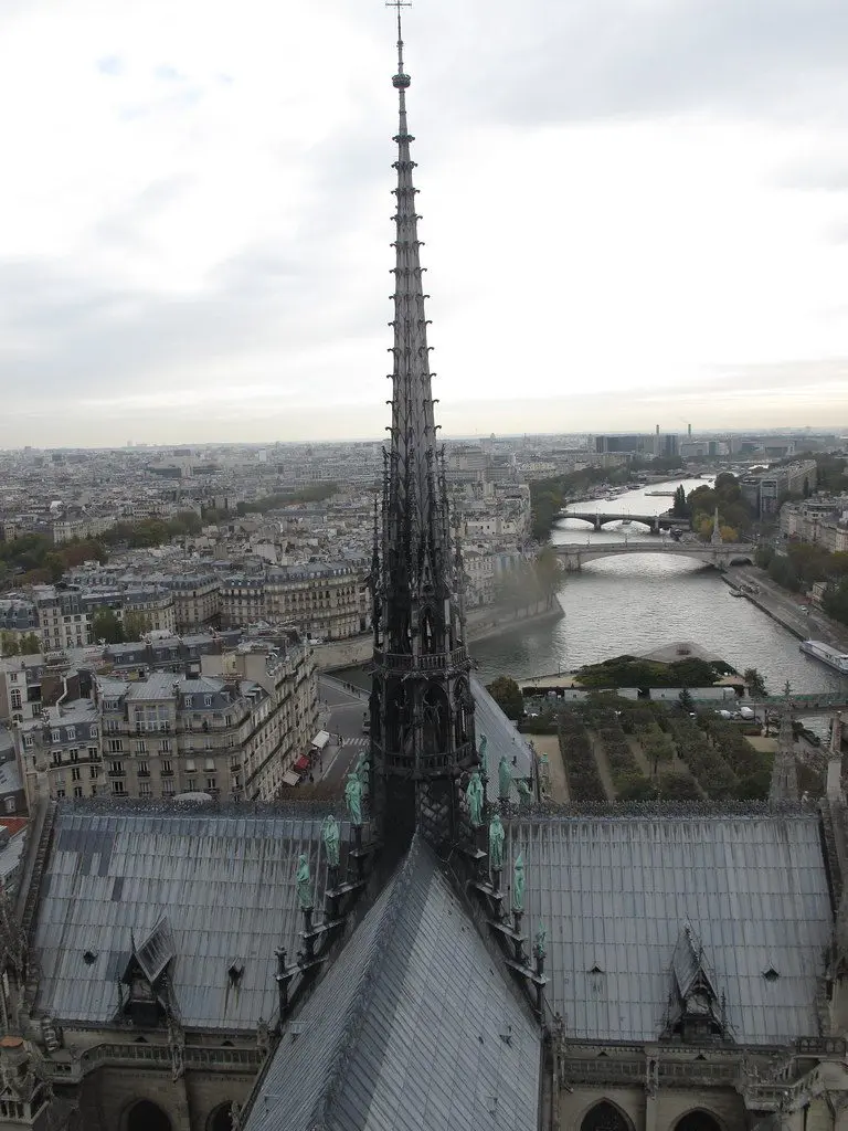 Un arquitecto que vive en colombia restauraría la catedral de notre dame Un arquitecto que vive en colombia restauraría la catedral de notre dame