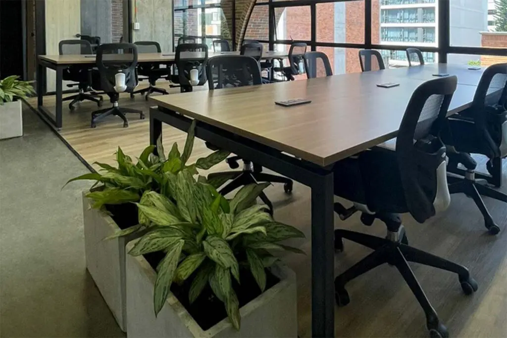 Adaptar las oficinas al trabajo semipresencial: un reto de transformación 