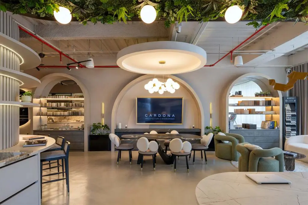 Una tienda cuyo diseño borra los límites y juega con la geometría y la luz