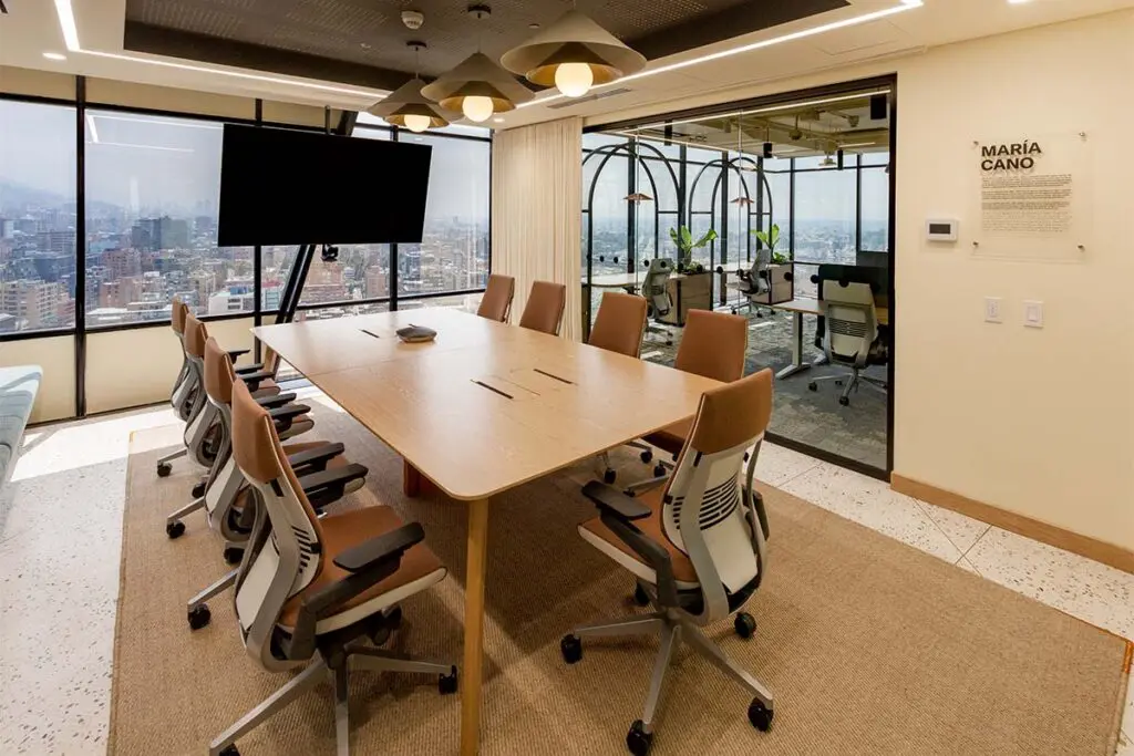 Oficinas que se sienten como hogar: su diseño está inspirado en colombia