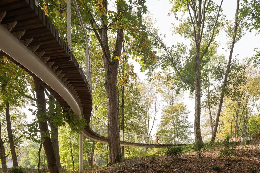 La arquitectura de este parque es un viaje a través del tiempo