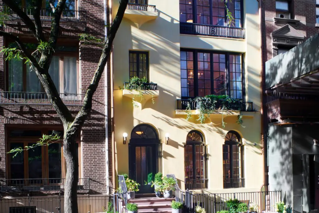 Así se reconstruyó la emblemática casa ‘pink house’ en nueva york