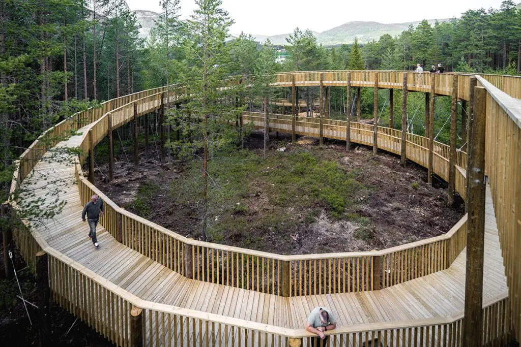 Sobre una montaña de noruega: un diseño arquitectónico en armonía con la naturaleza