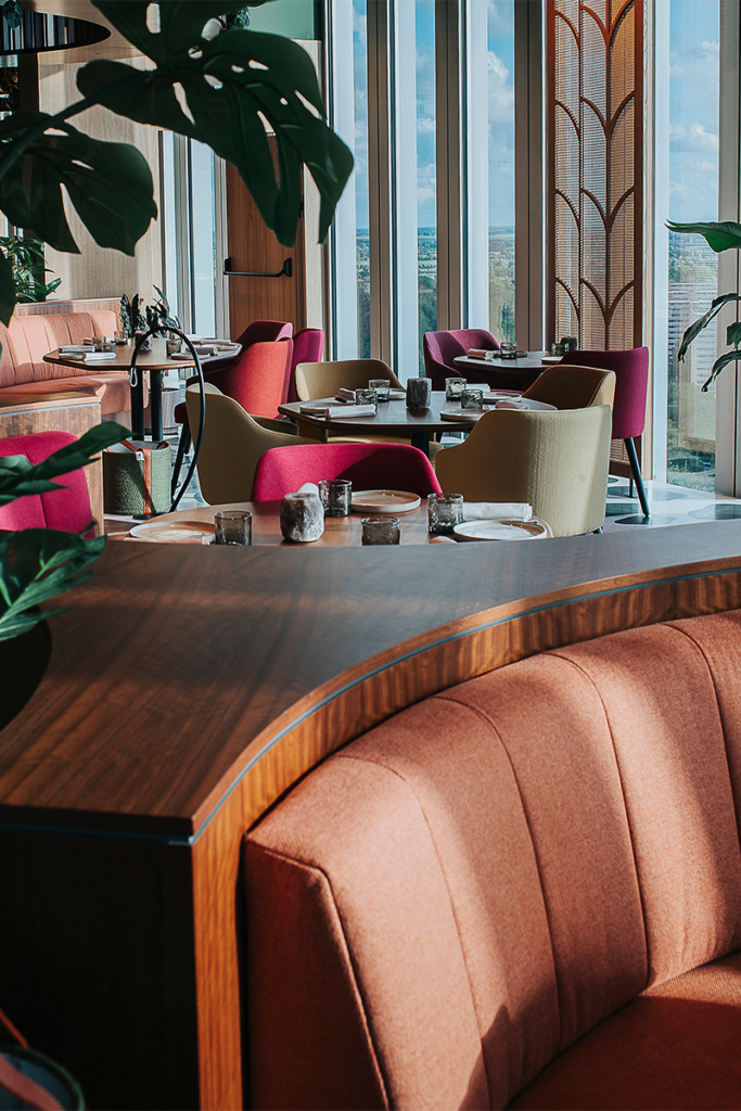 El diseño de este restaurante en ámsterdam es un oasis en el cielo