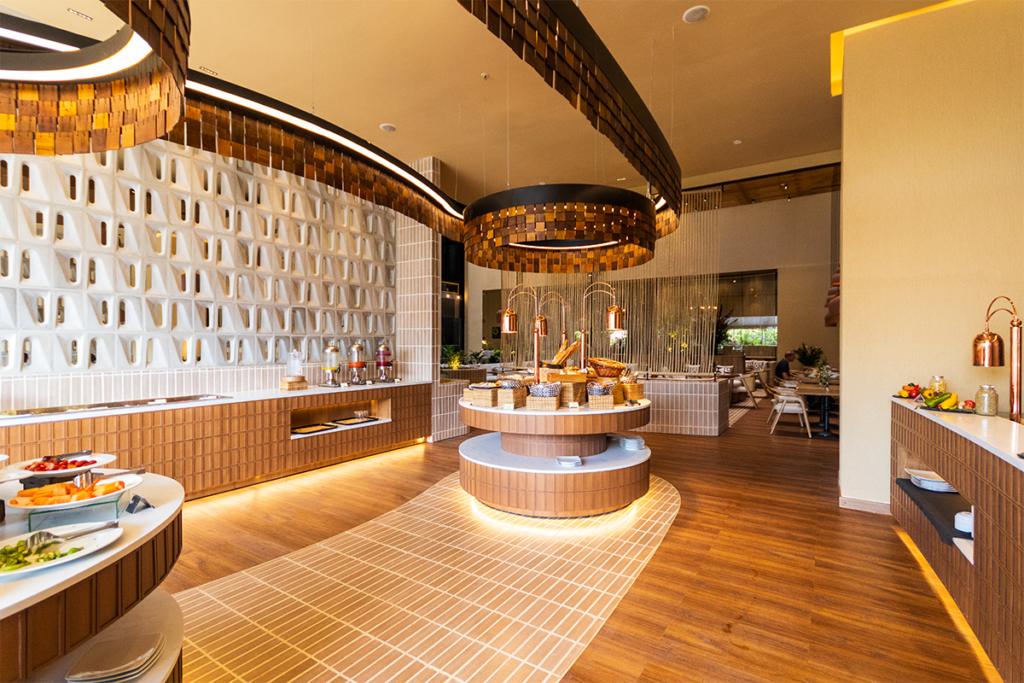 El diseño de este restaurante en pereira está inspirado en la cultura colombiana El diseño de este restaurante en pereira está inspirado en la cultura colombiana