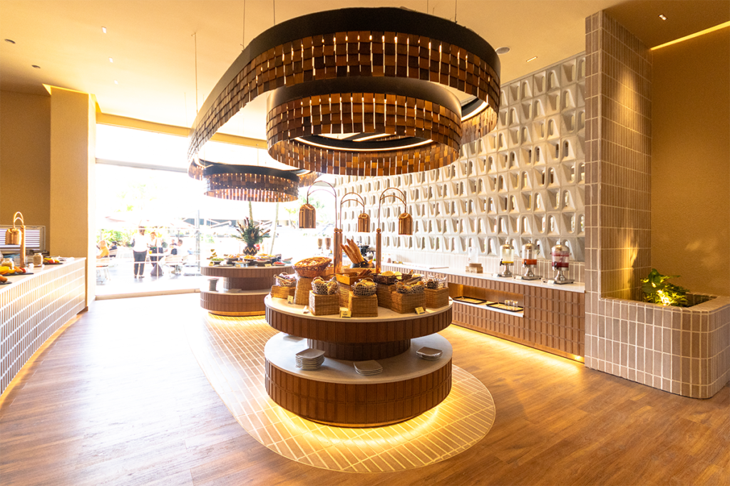 El diseño de este restaurante en pereira está inspirado en la cultura colombiana El diseño de este restaurante en pereira está inspirado en la cultura colombiana