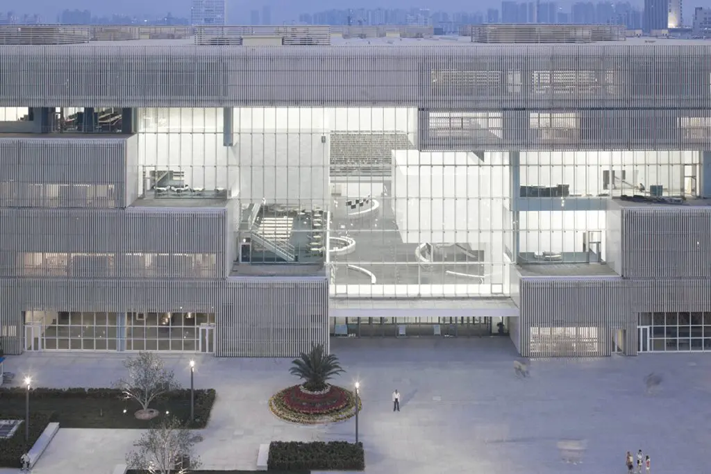 El lenguaje arquitectónico de riken yamamoto, ganador del premio pritzker 2024