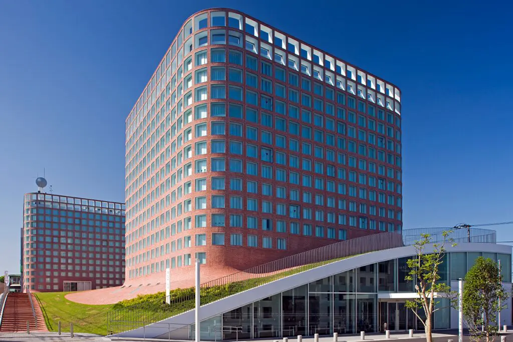 El lenguaje arquitectónico de riken yamamoto, ganador del premio pritzker 2024